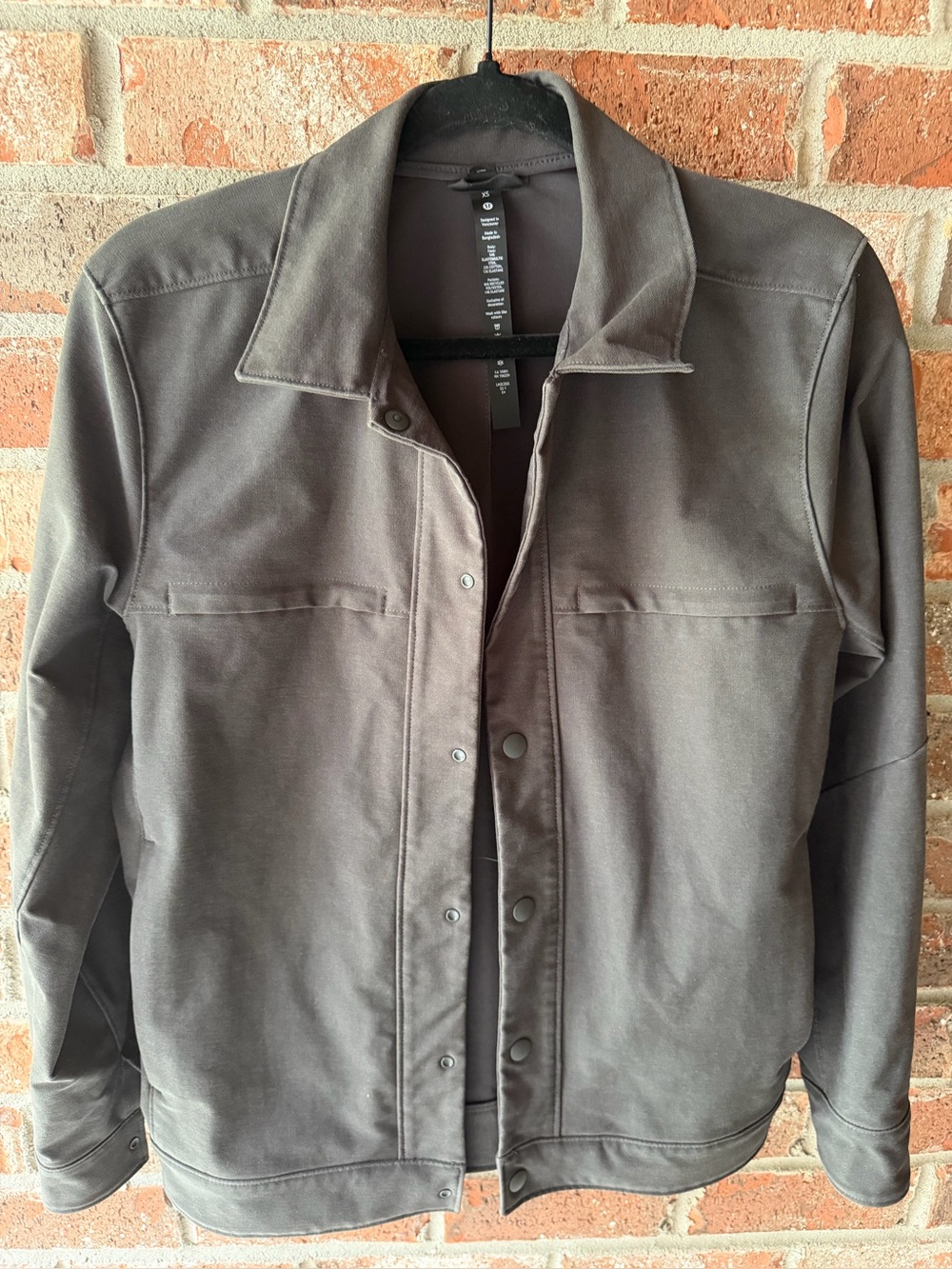 men's Lululemon City Excursion
Jacket.grey size xsmall